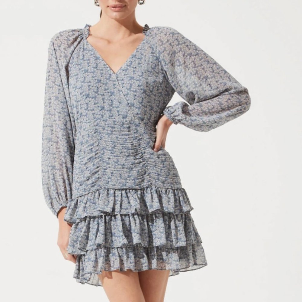 ASTR The Label Long Sleeve Tiered Ruffle Floral Dress